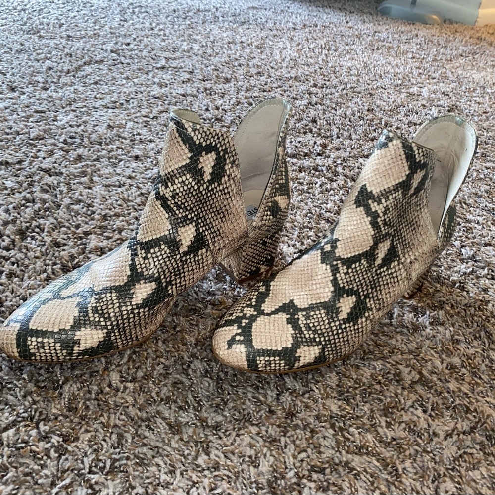 Steve Madden snake print booties